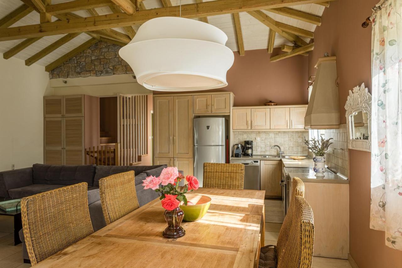 Tria Luxury Residences Sztúpa Kültér fotó